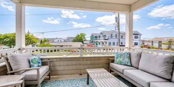 303 E Farragut Road