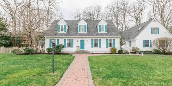 970 Tecumseh Road