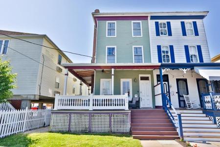 824 Stockton Avenue