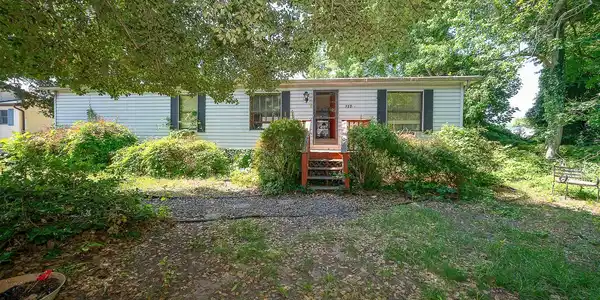 288 E Miami Avenue