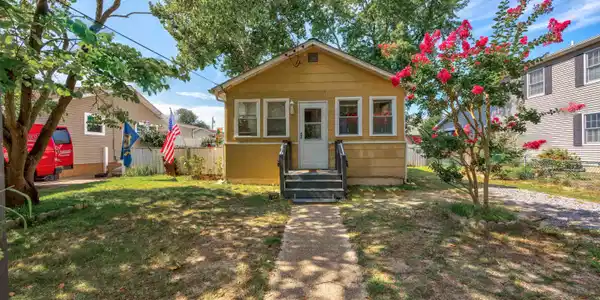 24 Utah Avenue