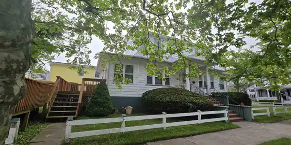 310 Howard Street