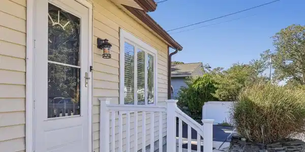 118 Carolina Avenue