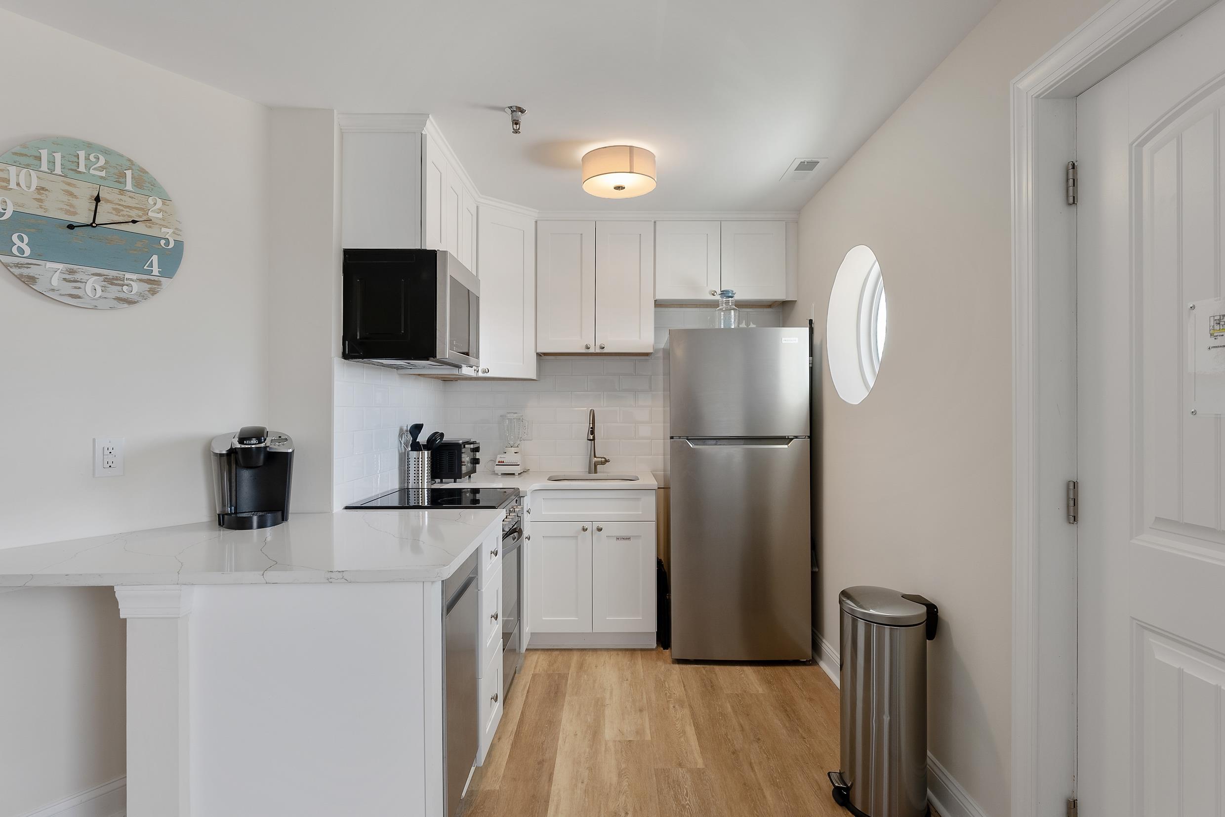 Image 2: Kitchen