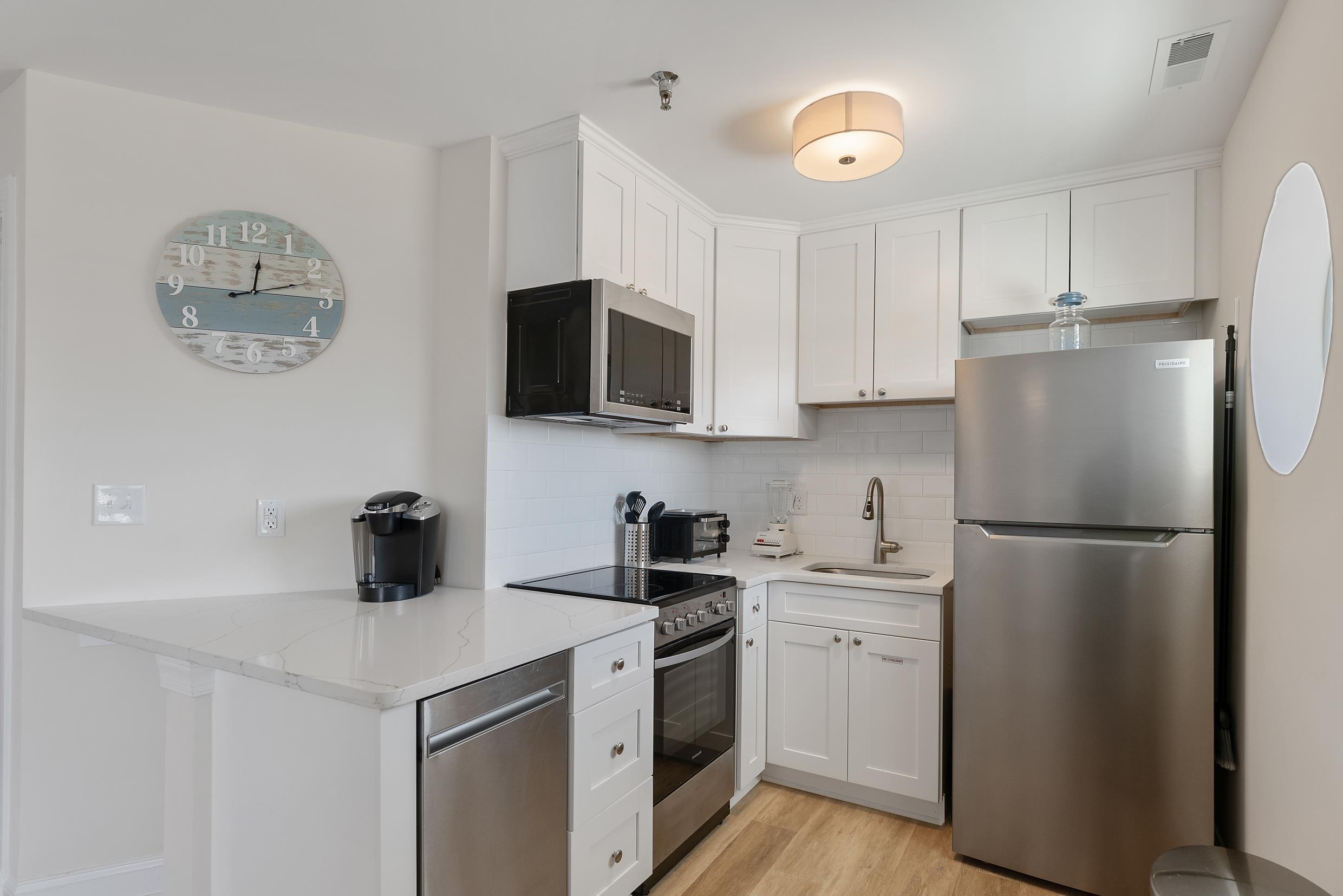 Image 3: Kitchen