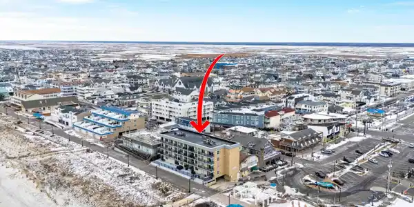 4100 Boardwalk