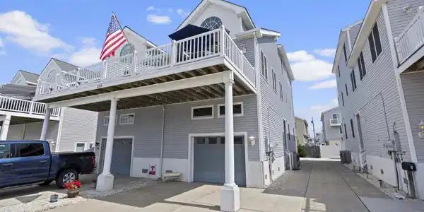 235 39th Street