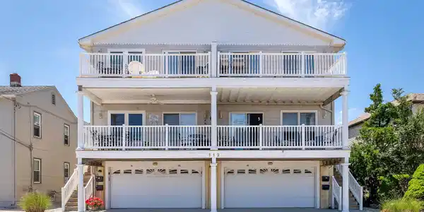 112 E Rosemary Road