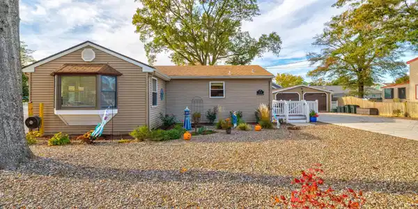 12 Pinewood Avenue