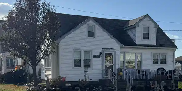 226 E 16th Avenue
