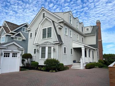 73 E 25th Street