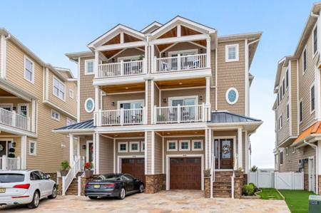 414 Paradise Way