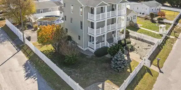 10 Delaware Bay Drive