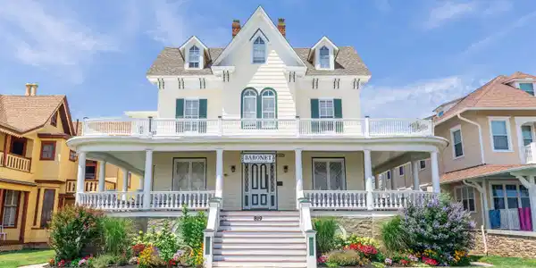 819 Beach Avenue