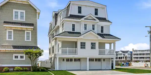 2328 Ocean Drive