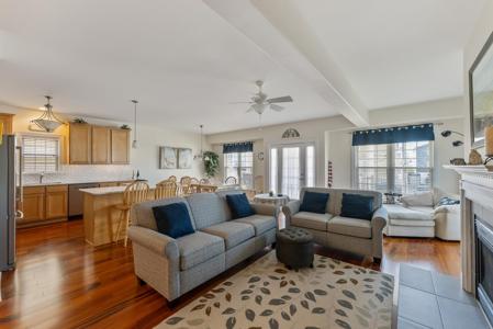 115 E Leaming Avenue