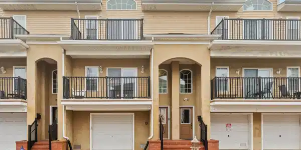 117 E Maple Avenue