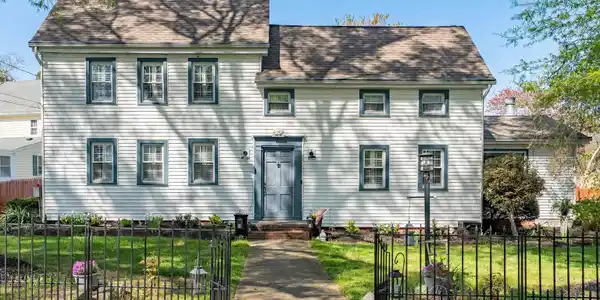 14 Fox Run Road