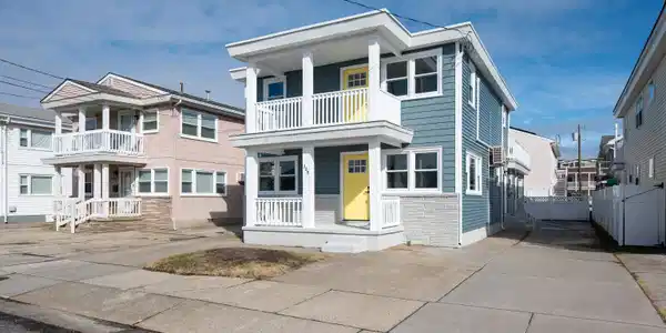 309 E Topeka Avenue