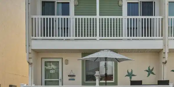 510 W Anglesea Drive