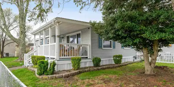 54 Priest Boulevard