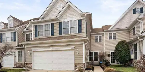 809 Turnberry Court