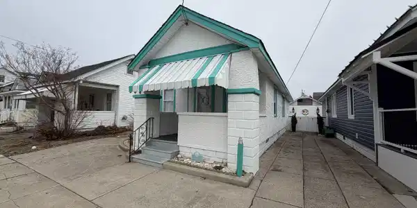 113 E Columbine Road