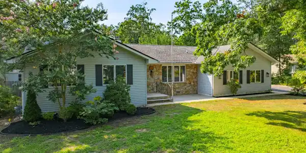 41 Stagecoach Road