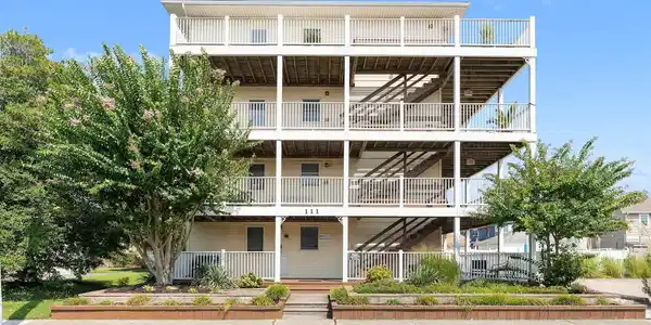 111 W Lavender Road