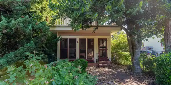 321 Sunset Boulevard