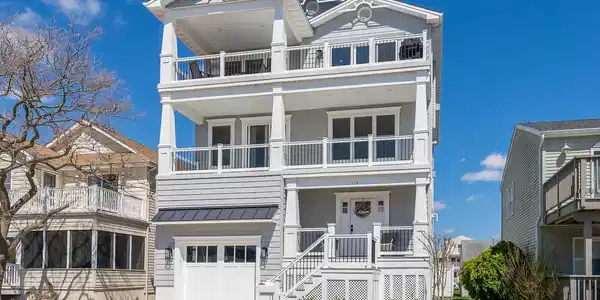 115 4th St S