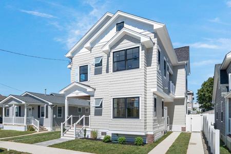 117 E Syracuse Avenue