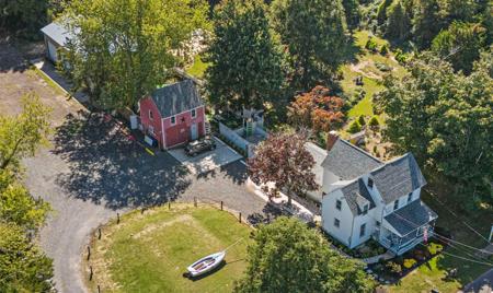 35 Bayshore Road
