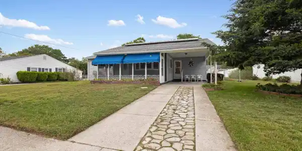 86 Beachhurst Drive