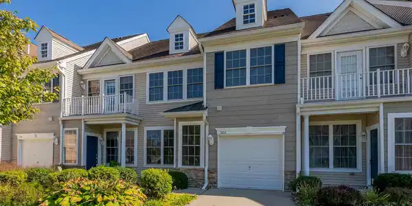 506 West Hampton Court