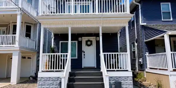 110 E Roberts Avenue