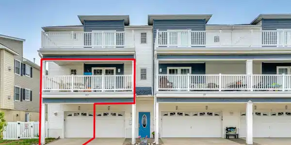 227 E Leaming