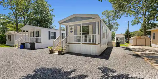 477 Shunpike #23 Road
