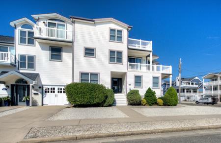 7900 Pleasure Avenue