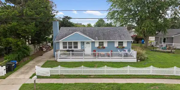 311 Deland Avenue
