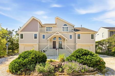2685 Bay Drive