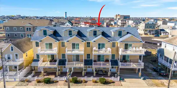 110 W Walnut Avenue