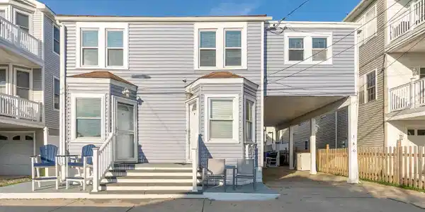 140 E Burk Avenue