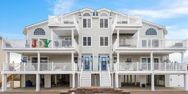 2600 Landis