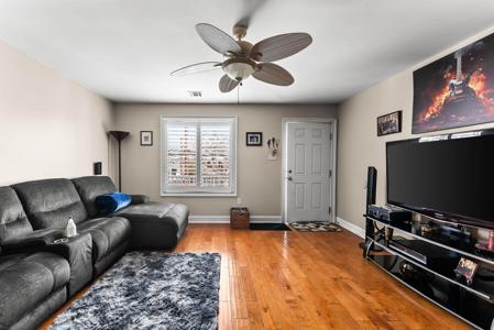 130 W Andrews Avenue