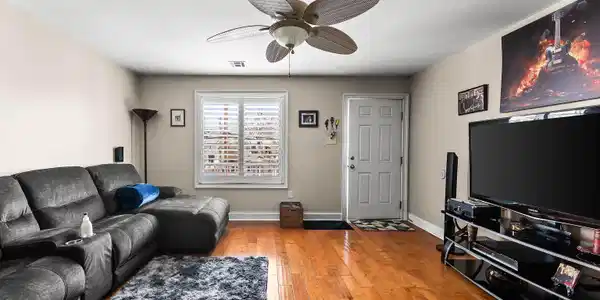 130 W Andrews Avenue