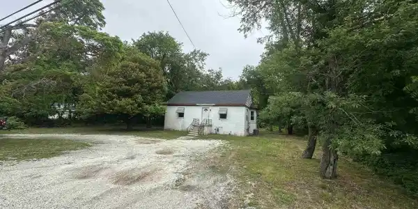 100 Indian Trail