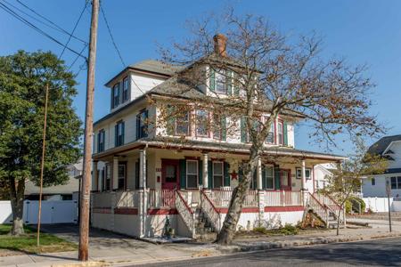 113 E Buttercup Road