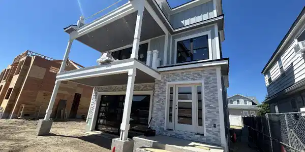 214 E Columbine Road