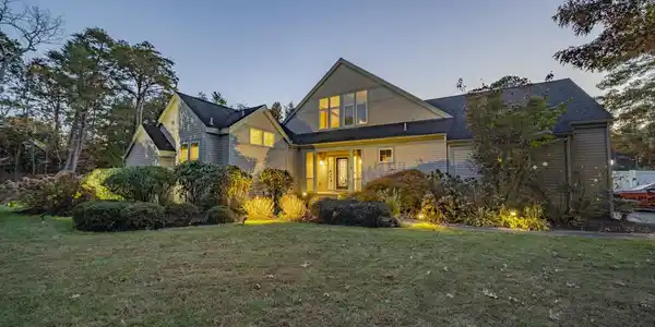 3 Caramar Drive
